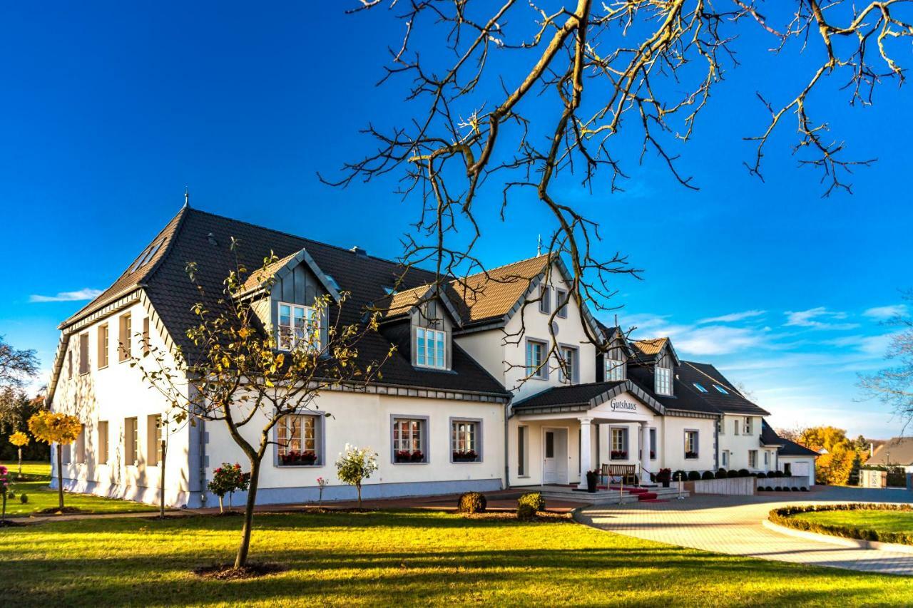 Pension Und Restaurant Gutshaus Kaltenhof Exterior photo